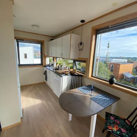 Cozy With Sea View, 5 Min From Ons 스타방에르